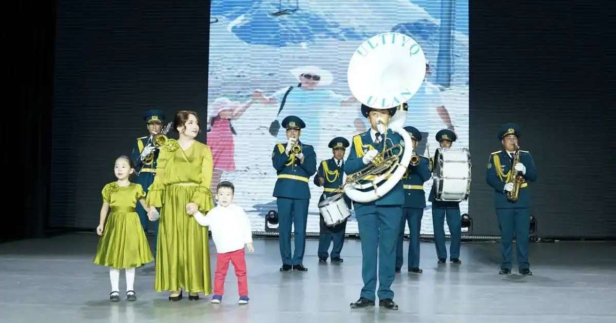 Colman Domingo and Jude Law at amfAR’s Venice Gala
