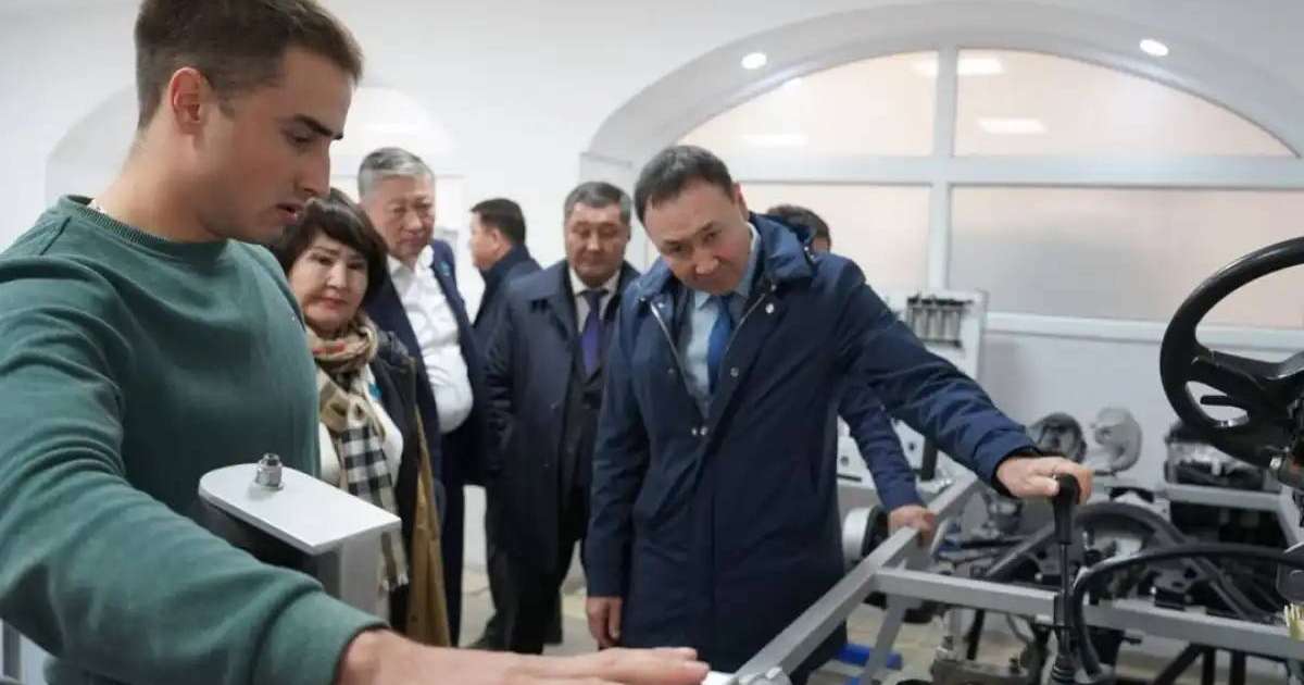 Colman Domingo and Jude Law at amfAR’s Venice Gala