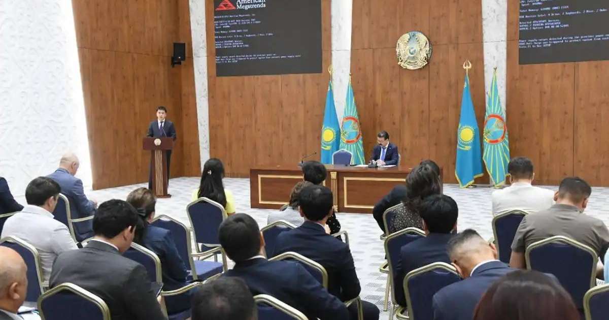 Colman Domingo and Jude Law at amfAR’s Venice Gala