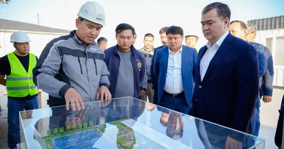 Colman Domingo and Jude Law at amfAR’s Venice Gala