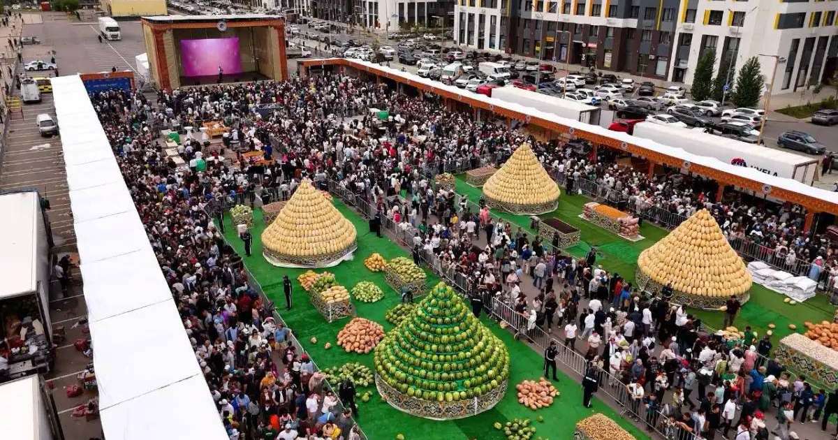 Colman Domingo and Jude Law at amfAR’s Venice Gala