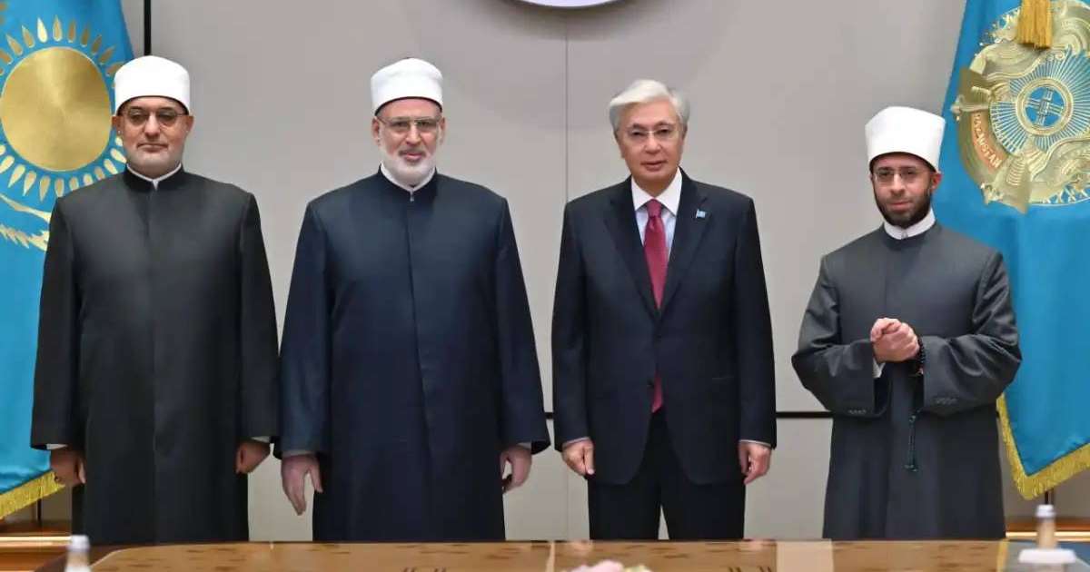 Colman Domingo and Jude Law at amfAR’s Venice Gala