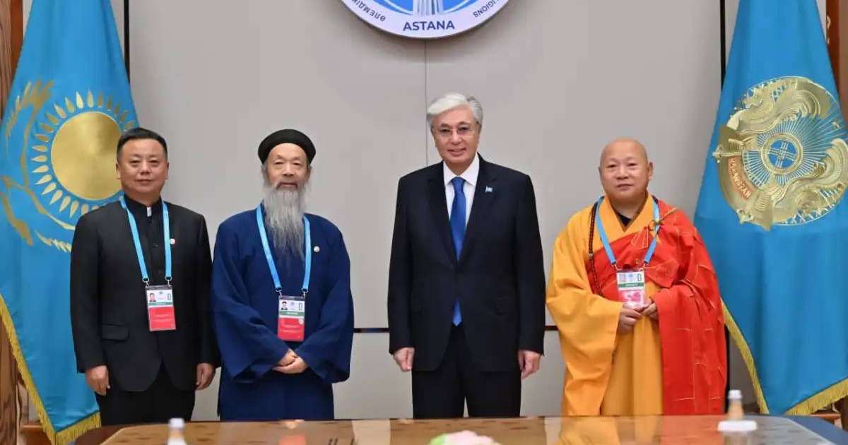 Colman Domingo and Jude Law at amfAR’s Venice Gala