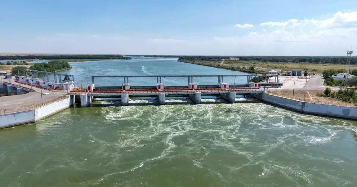 Colman Domingo and Jude Law at amfAR’s Venice Gala