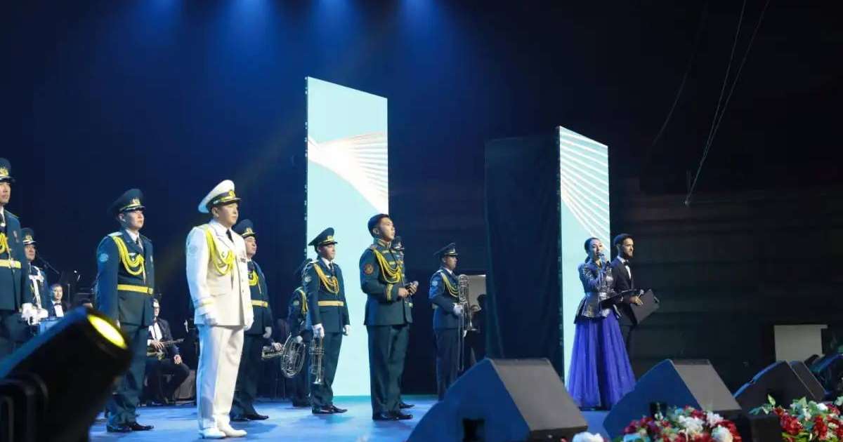 Colman Domingo and Jude Law at amfAR’s Venice Gala