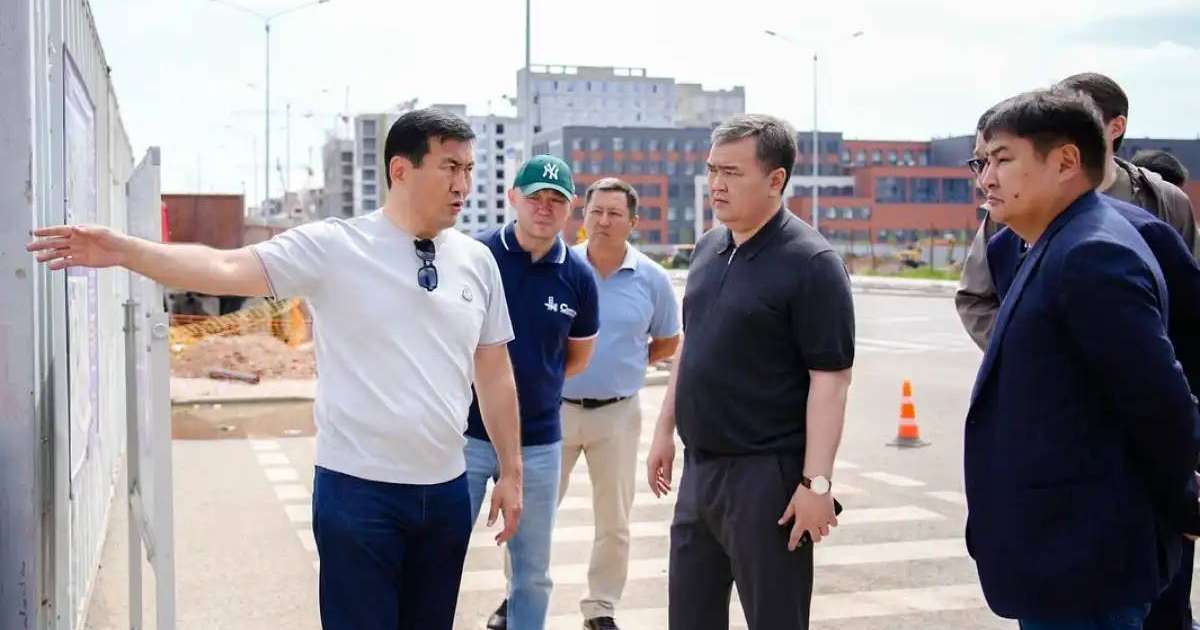 Colman Domingo and Jude Law at amfAR’s Venice Gala