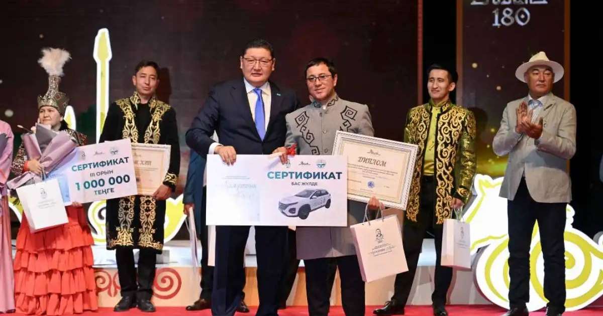 Colman Domingo and Jude Law at amfAR’s Venice Gala