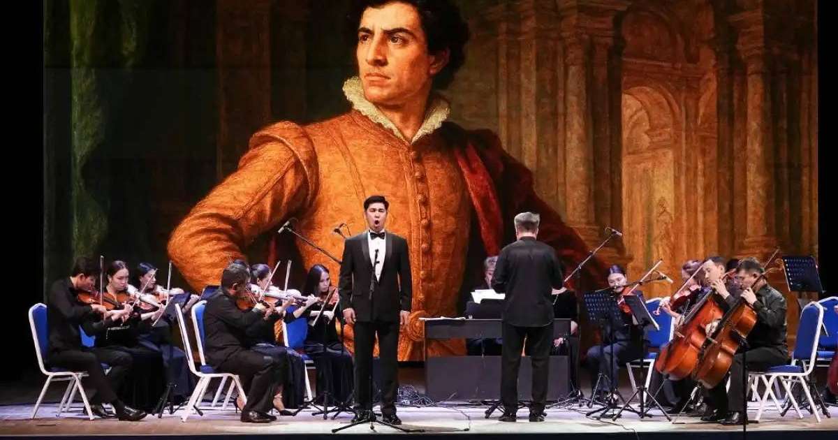 Colman Domingo and Jude Law at amfAR’s Venice Gala