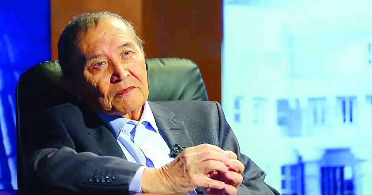 Colman Domingo and Jude Law at amfAR’s Venice Gala