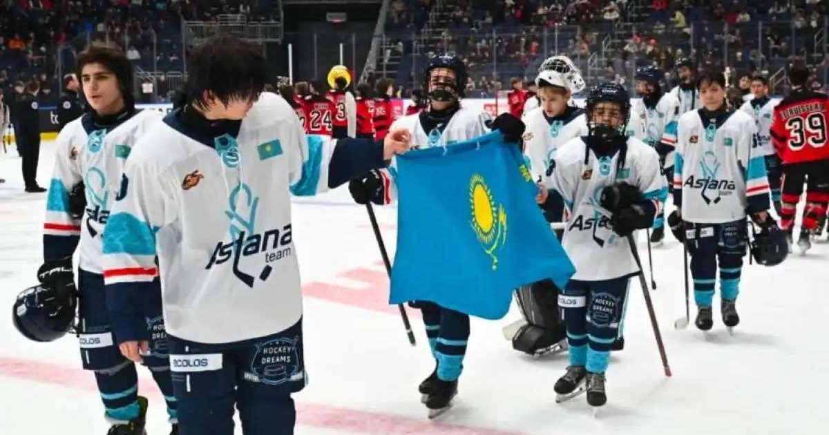 Астаналық жас хоккейшілер беделді турнирде күміс жүлдеге ие болды