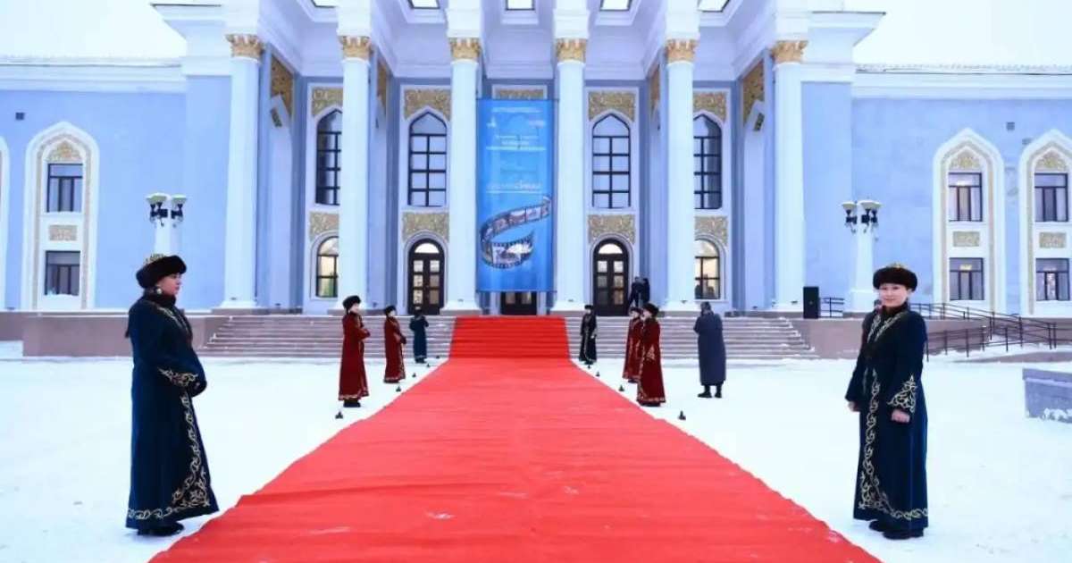 Colman Domingo and Jude Law at amfAR’s Venice Gala