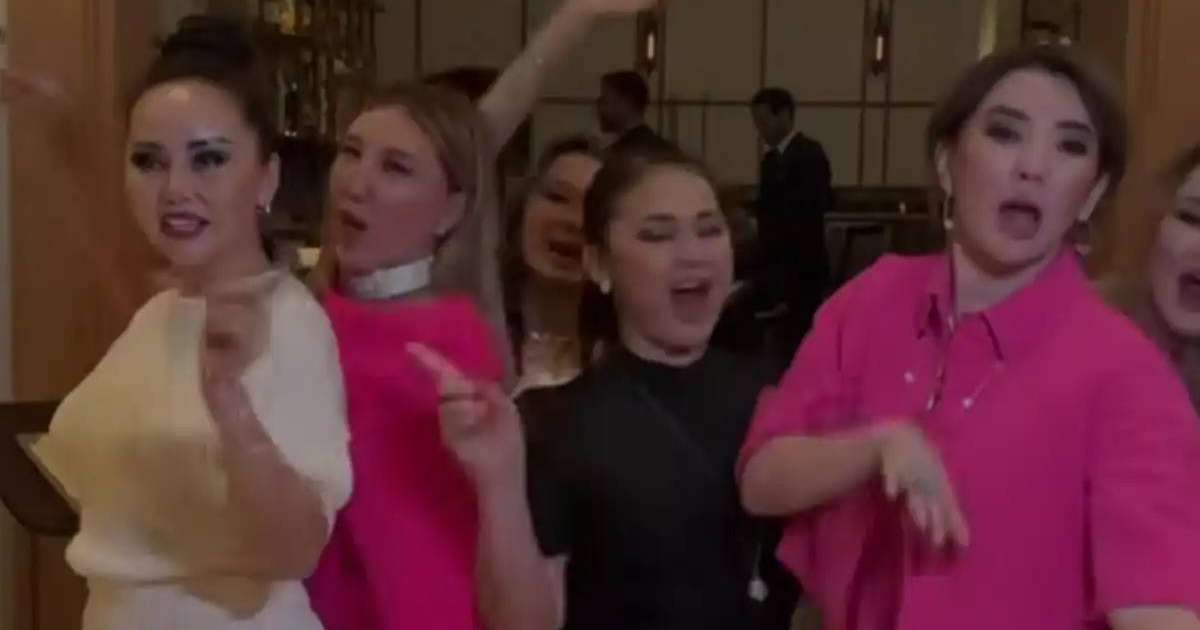 Colman Domingo and Jude Law at amfAR’s Venice Gala