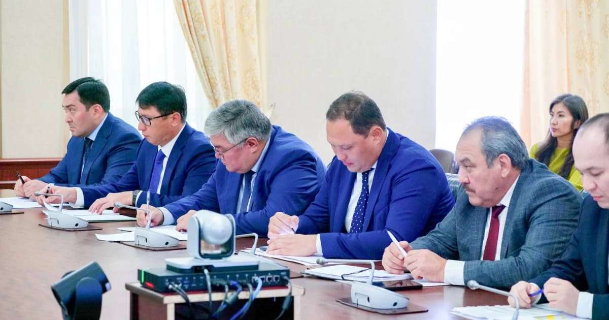 Colman Domingo and Jude Law at amfAR’s Venice Gala