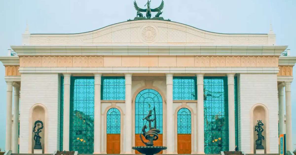 Colman Domingo and Jude Law at amfAR’s Venice Gala