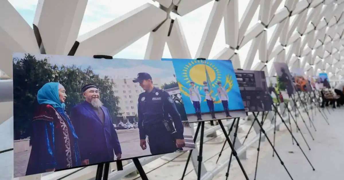 Colman Domingo and Jude Law at amfAR’s Venice Gala