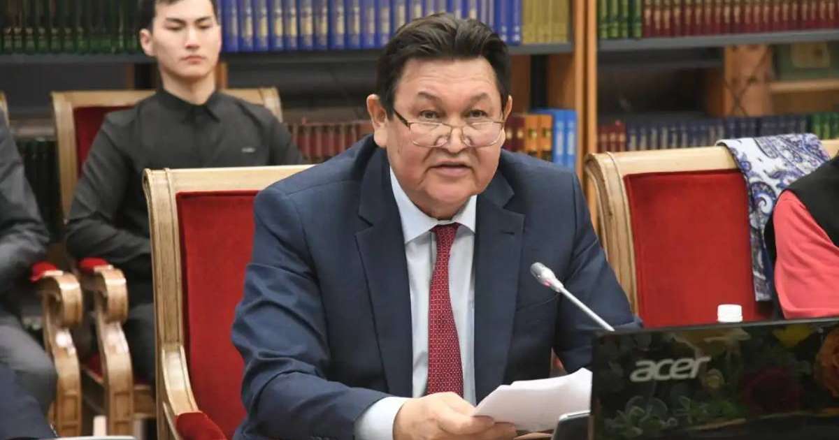 Марат Әбсеметов: Сәкен – ұшақ бортына көтерілген алғашқы қазақ