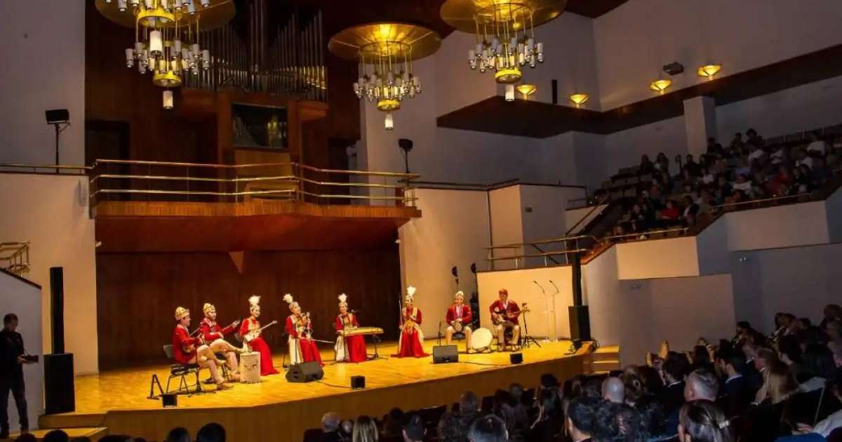 Colman Domingo and Jude Law at amfAR’s Venice Gala