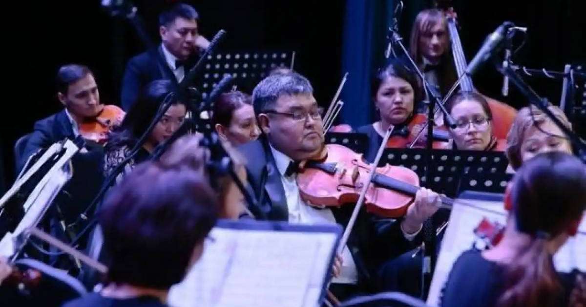 Colman Domingo and Jude Law at amfAR’s Venice Gala