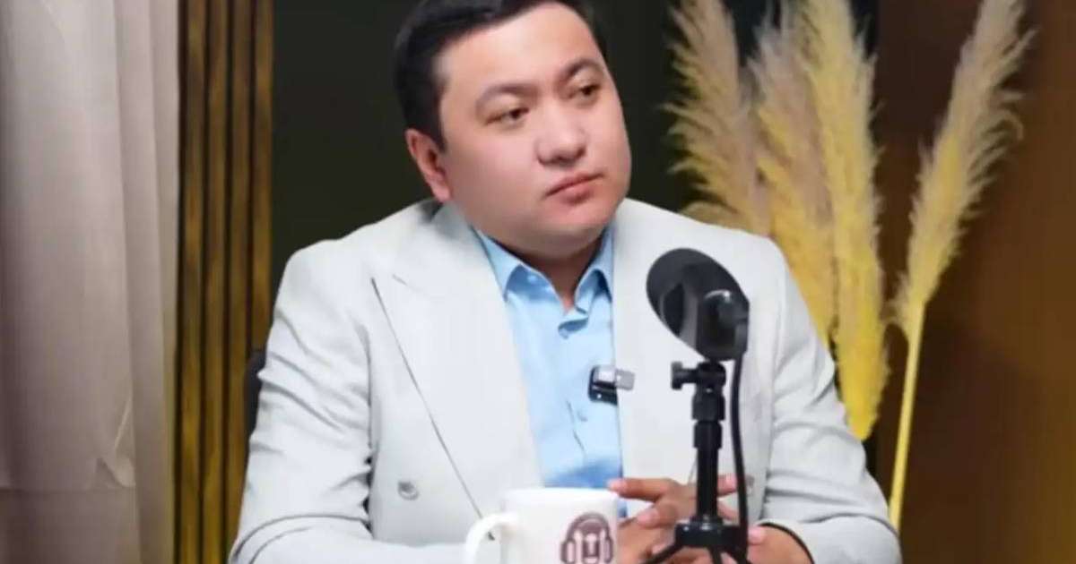 Танымал журналист Асхат Садырбай тағы бір әйелге үйленбекші болғанын айтты