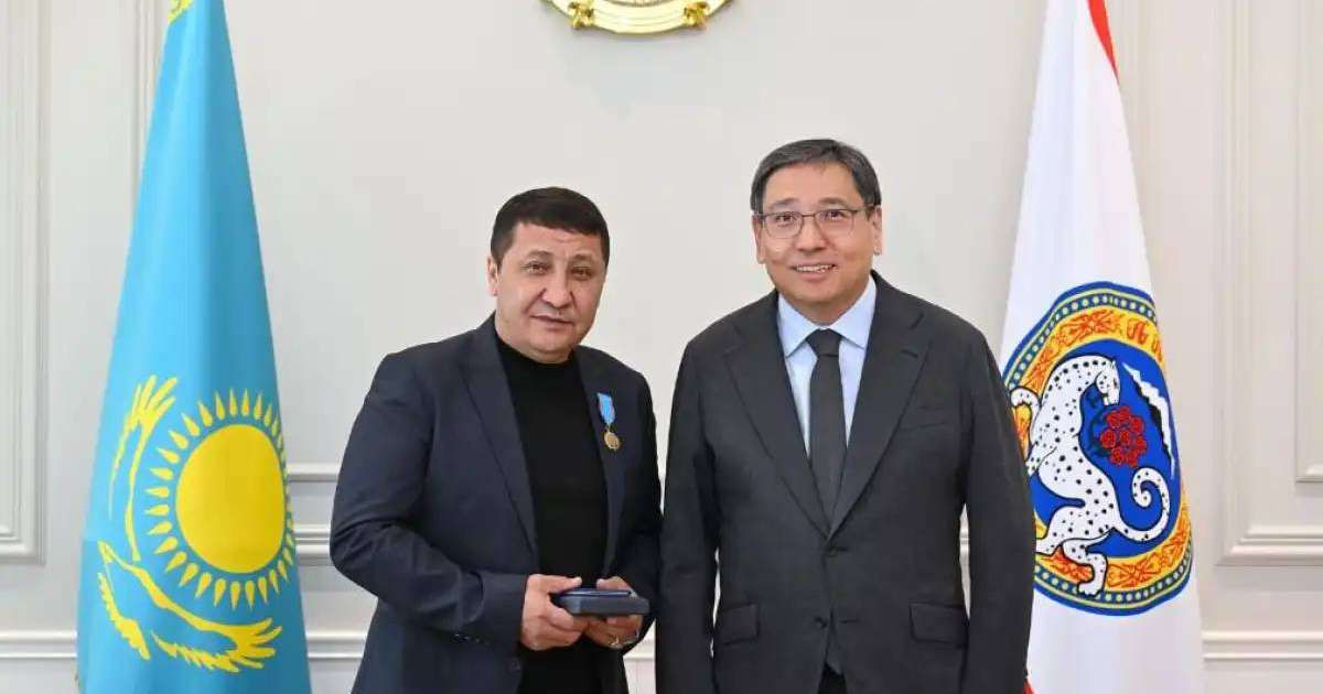 Colman Domingo and Jude Law at amfAR’s Venice Gala