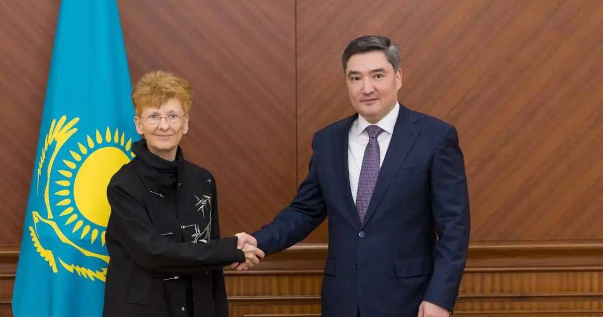 Colman Domingo and Jude Law at amfAR’s Venice Gala