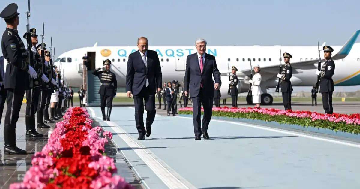 Colman Domingo and Jude Law at amfAR’s Venice Gala