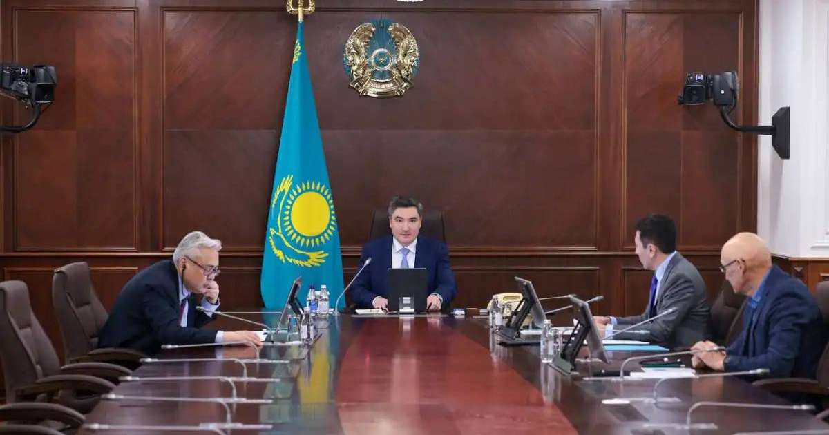 Colman Domingo and Jude Law at amfAR’s Venice Gala