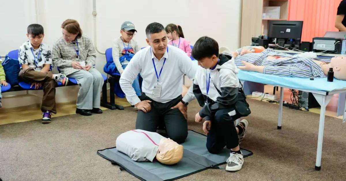 Colman Domingo and Jude Law at amfAR’s Venice Gala