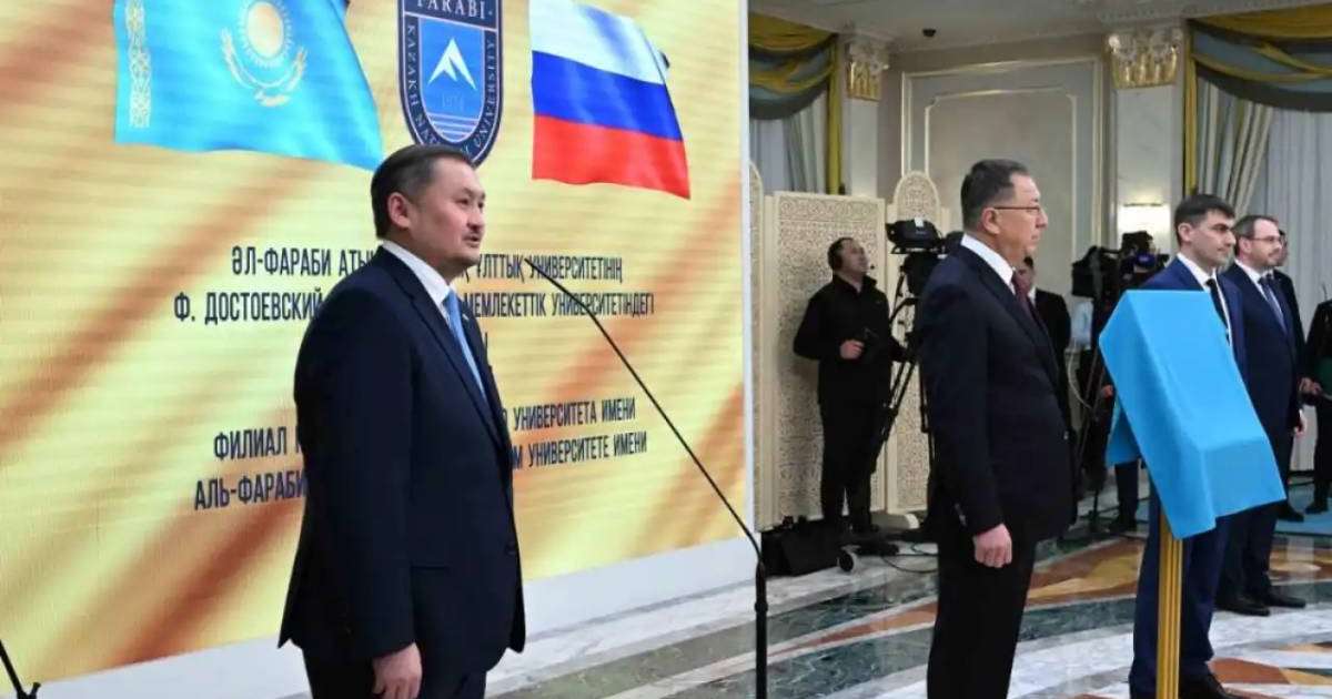 Colman Domingo and Jude Law at amfAR’s Venice Gala