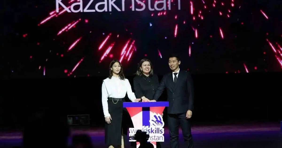 Colman Domingo and Jude Law at amfAR’s Venice Gala