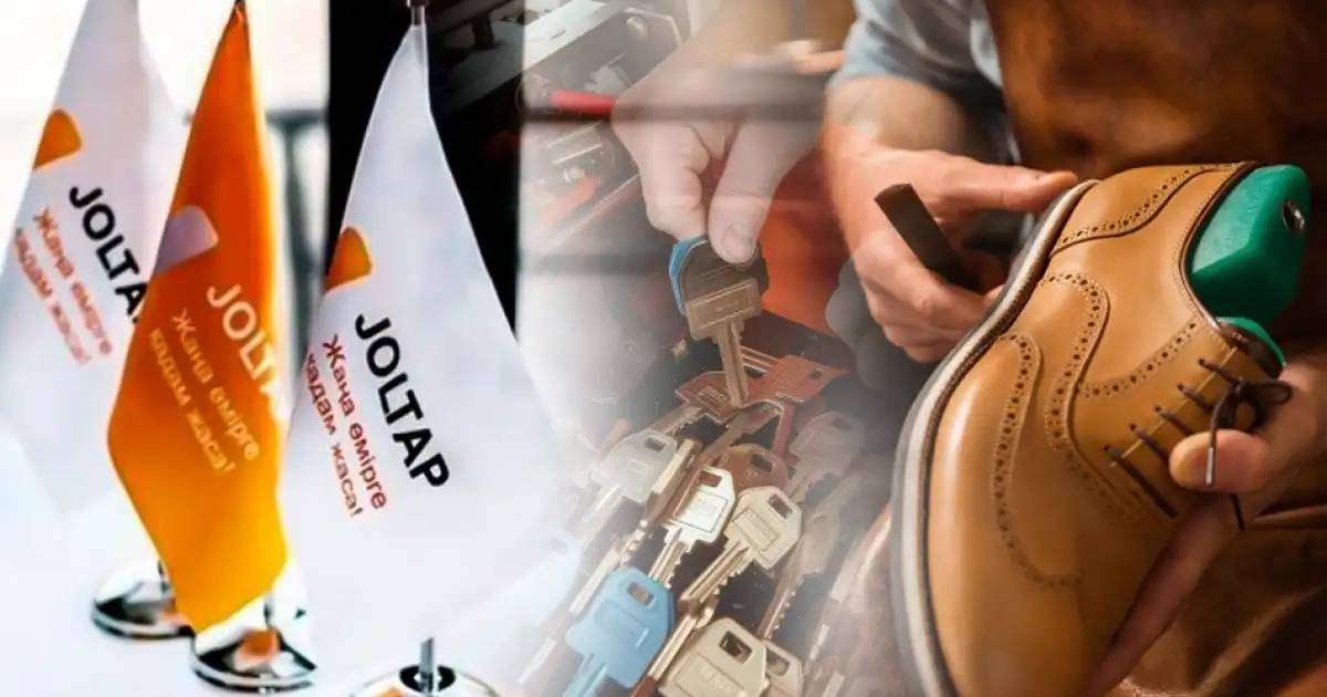 Colman Domingo and Jude Law at amfAR’s Venice Gala