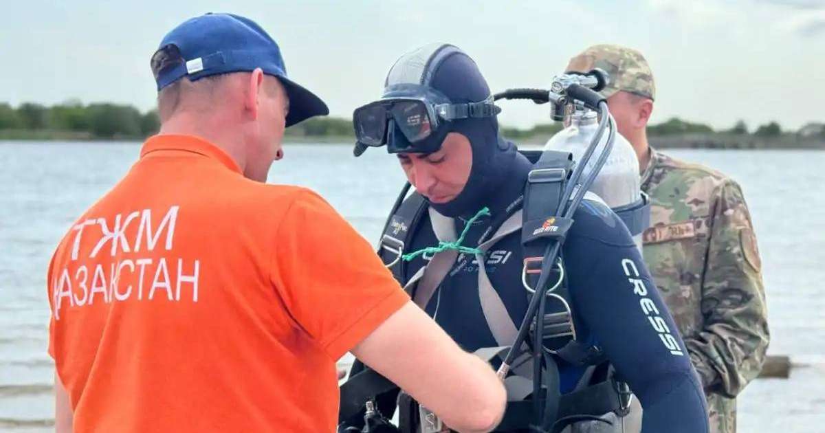 Colman Domingo and Jude Law at amfAR’s Venice Gala