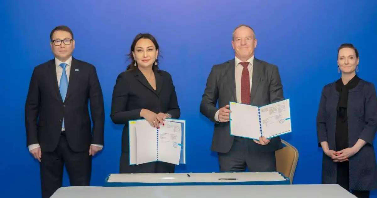 Colman Domingo and Jude Law at amfAR’s Venice Gala