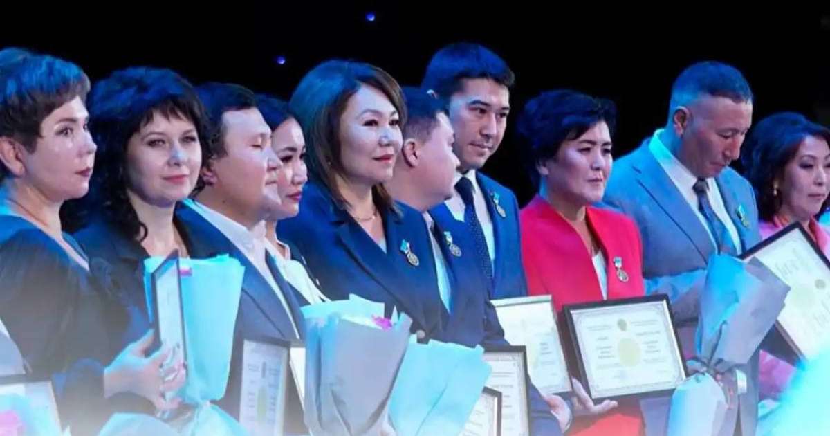 Colman Domingo and Jude Law at amfAR’s Venice Gala