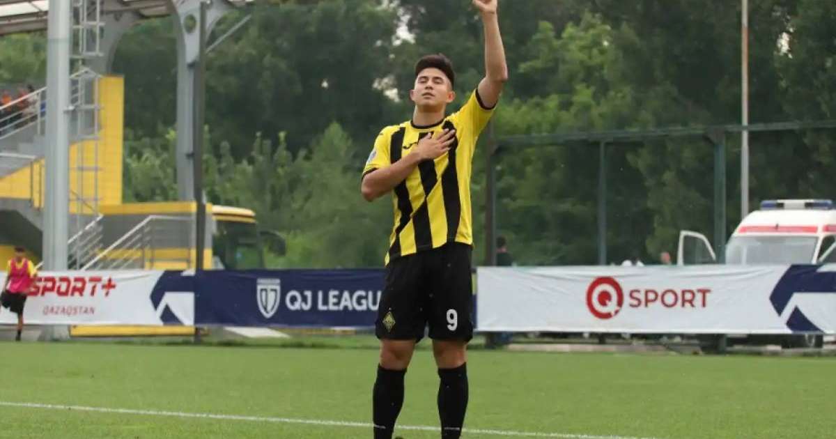 Colman Domingo and Jude Law at amfAR’s Venice Gala