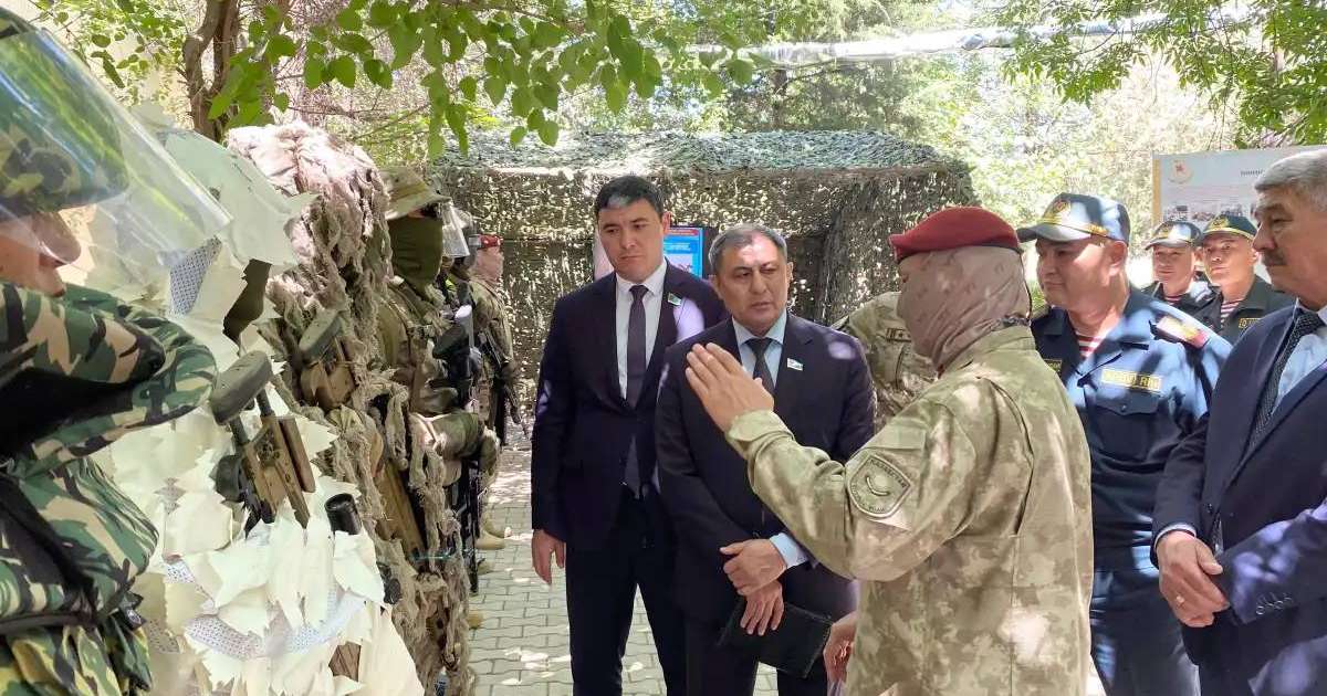 Colman Domingo and Jude Law at amfAR’s Venice Gala