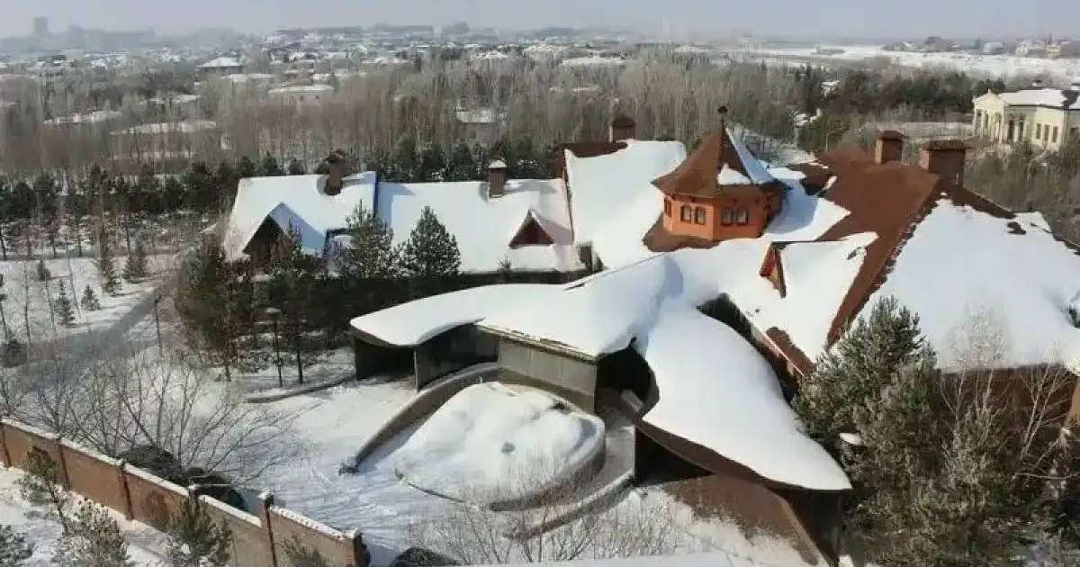 Colman Domingo and Jude Law at amfAR’s Venice Gala