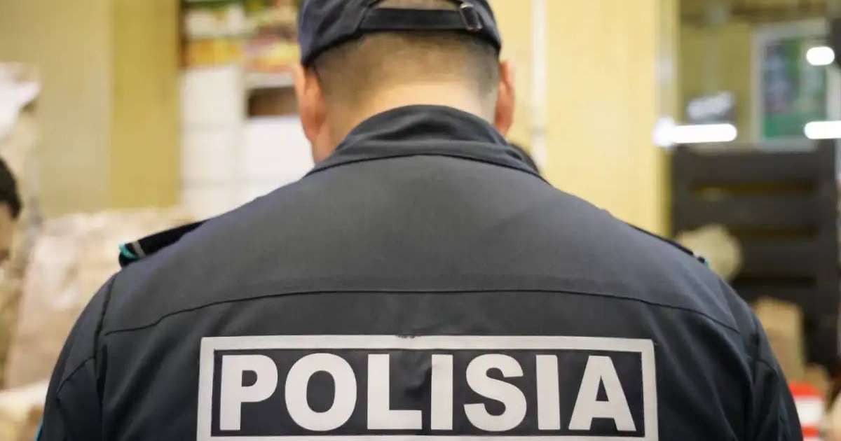 Астаналық полицейлер автокөлік жүксалғышынан ұрлық жасаған күдіктіні ұстады