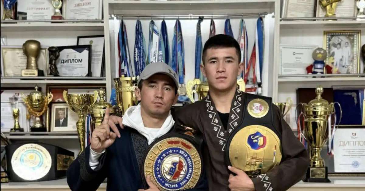 Ағайынды Сабырхандар әкелеріне ерекше сый жасады (ВИДЕО)