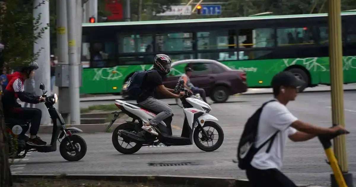 «Мопедтердің тіркеусіз жүруі – заң бұзу»: Астана ПД өкілі