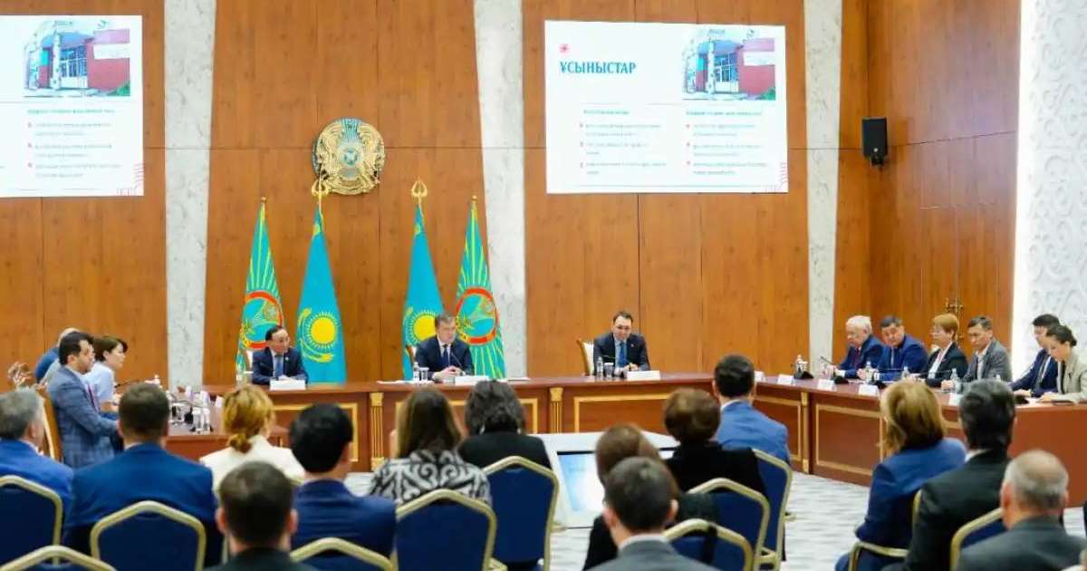 Colman Domingo and Jude Law at amfAR’s Venice Gala