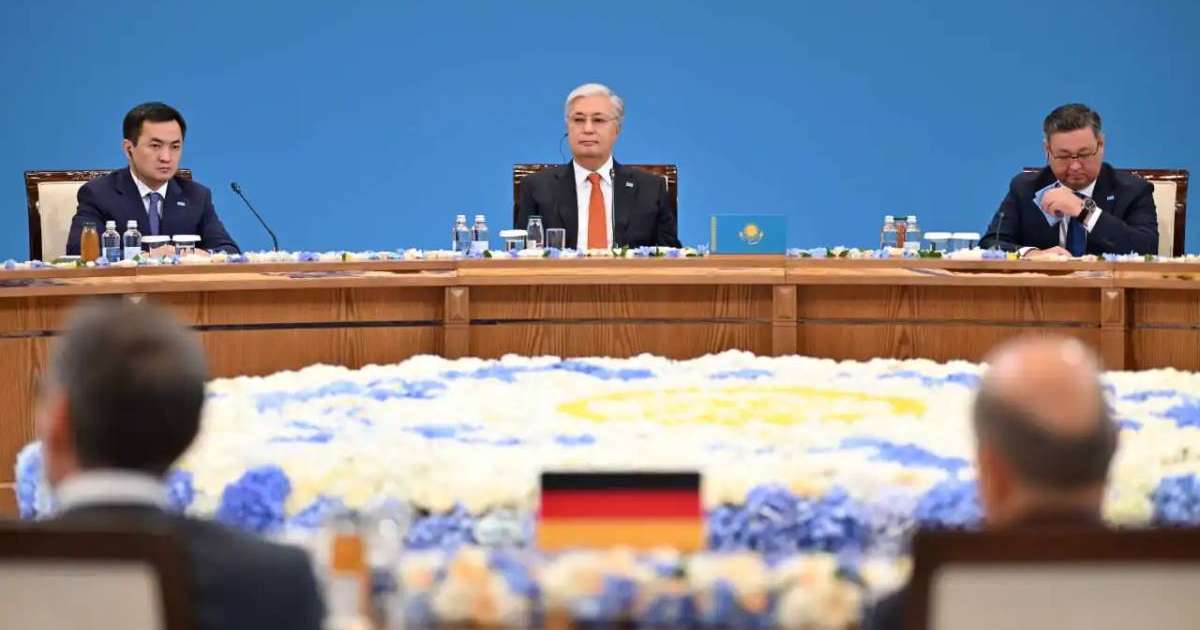 Colman Domingo and Jude Law at amfAR’s Venice Gala