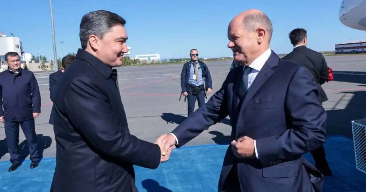 Colman Domingo and Jude Law at amfAR’s Venice Gala