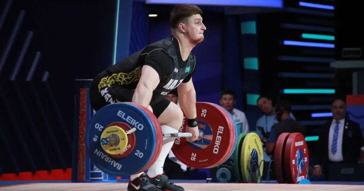 Артем Антропов ауыр атлетикадан әлем чемпионатында алтын медаль иеленді