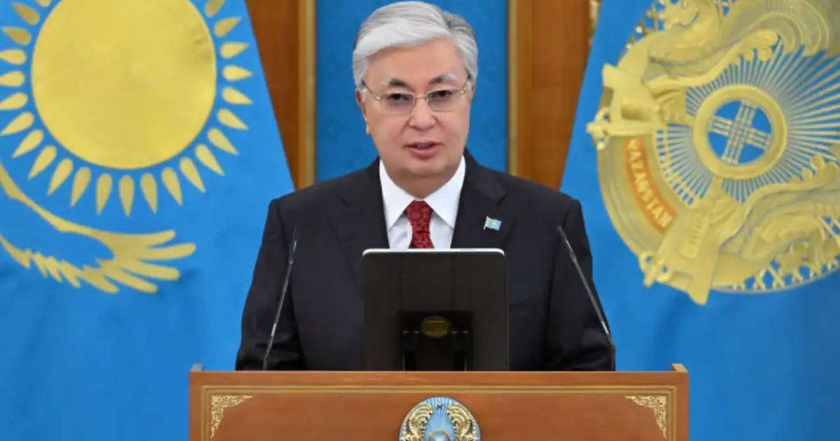 Мемлекет басшысы қазақстандықтарды Конституция күнімен құттықтады