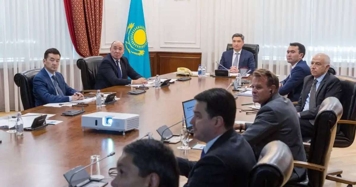 Colman Domingo and Jude Law at amfAR’s Venice Gala