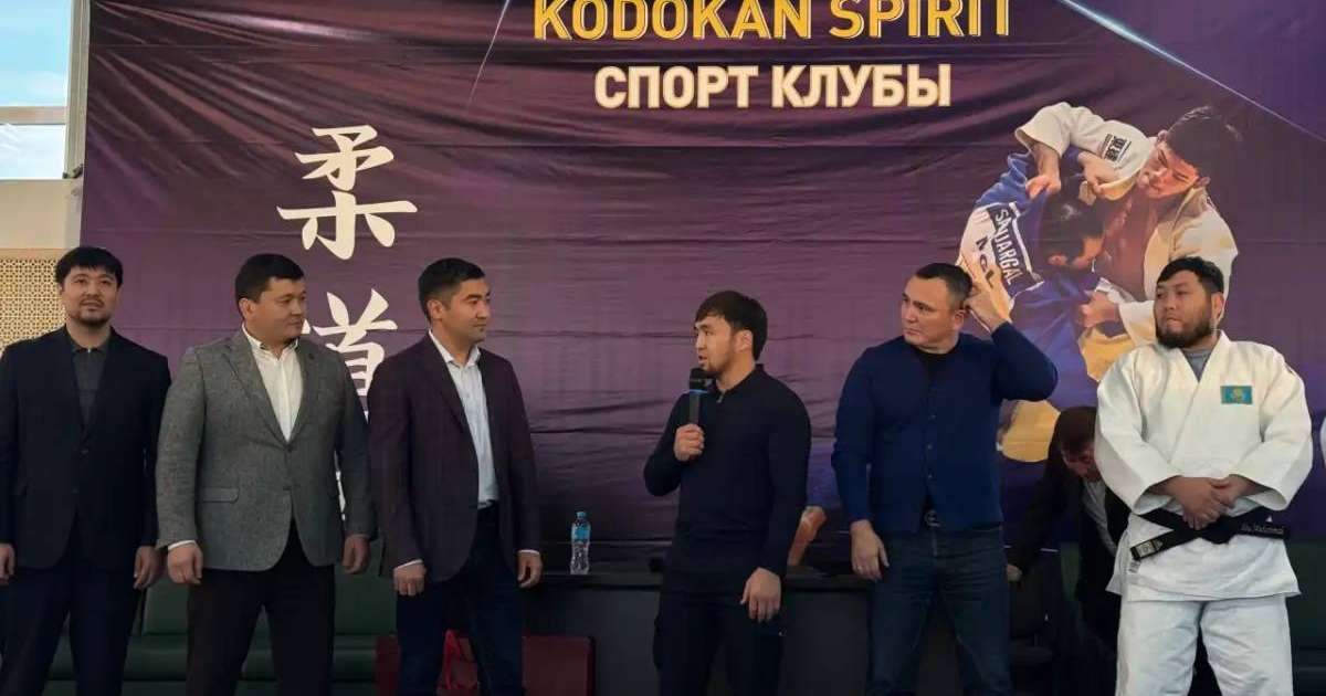 Париж Олимпиадасының чемпионы Елдос Сметов астаналық жастармен кездесті