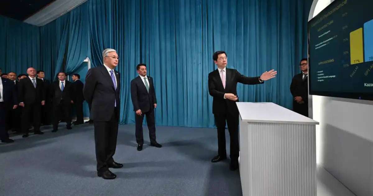 Colman Domingo and Jude Law at amfAR’s Venice Gala