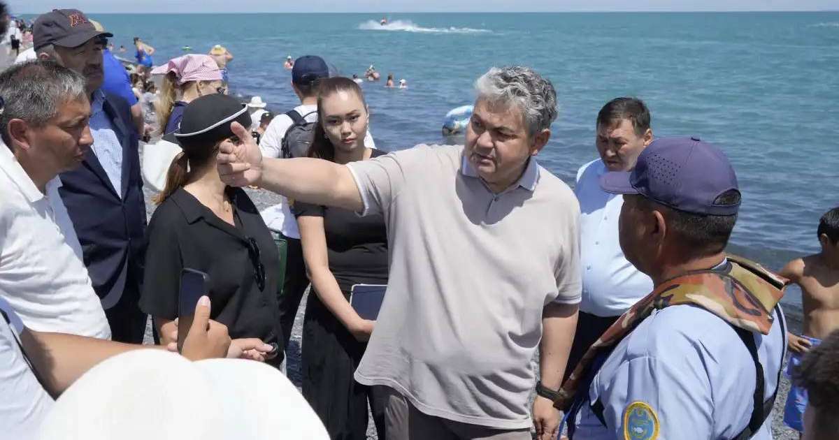 Colman Domingo and Jude Law at amfAR’s Venice Gala