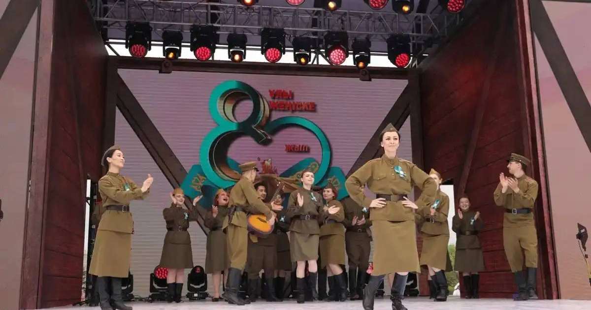 Colman Domingo and Jude Law at amfAR’s Venice Gala